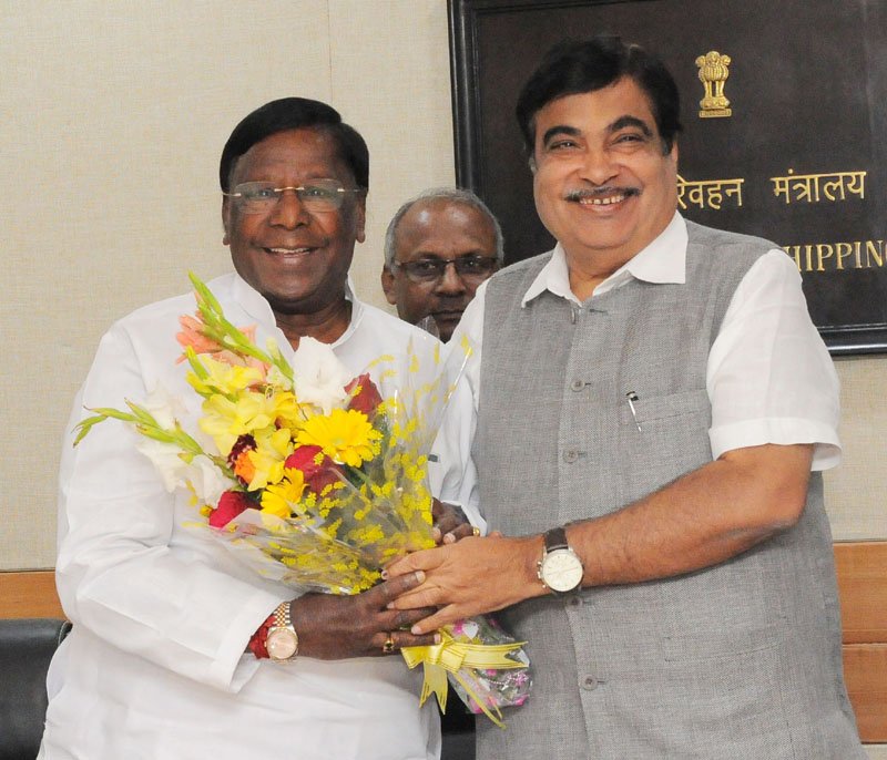 The Chief Minister of Puducherry, Shri V. Narayanasamy meeting the..
