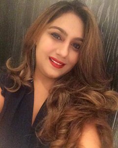 KNOW “GINNY BATRA” THE MRS.INDIA WOMAN OF SUBSTANCE 2017  FINALIST WHO ..