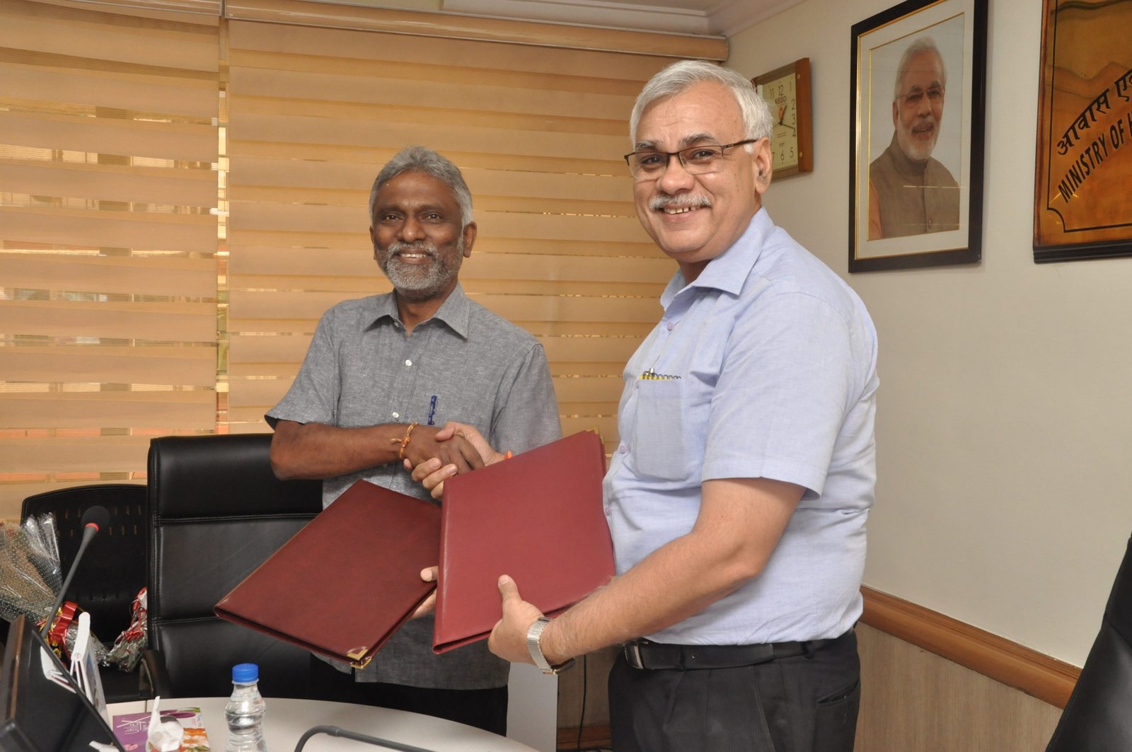 MoU Signed between HUDCO and MoHUA