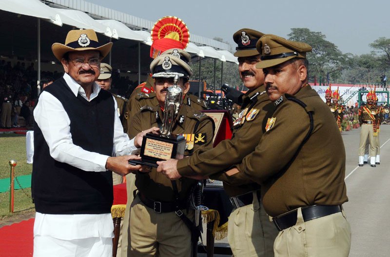 M. Venkaiah Naidu gives away gallantry awards