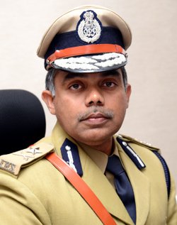 IPS M CHANDRASHEKHAR HAS BEEN TRANSFERRED AS COMMISSIONER POLICE,BELAGVI DISTRICT,KARNATAKA POLICE