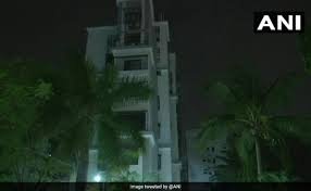 32 YEAR OLD SCREENPLAY WRITER ALLEGEDLY COMMITS SUICIDE IN MUMBAI