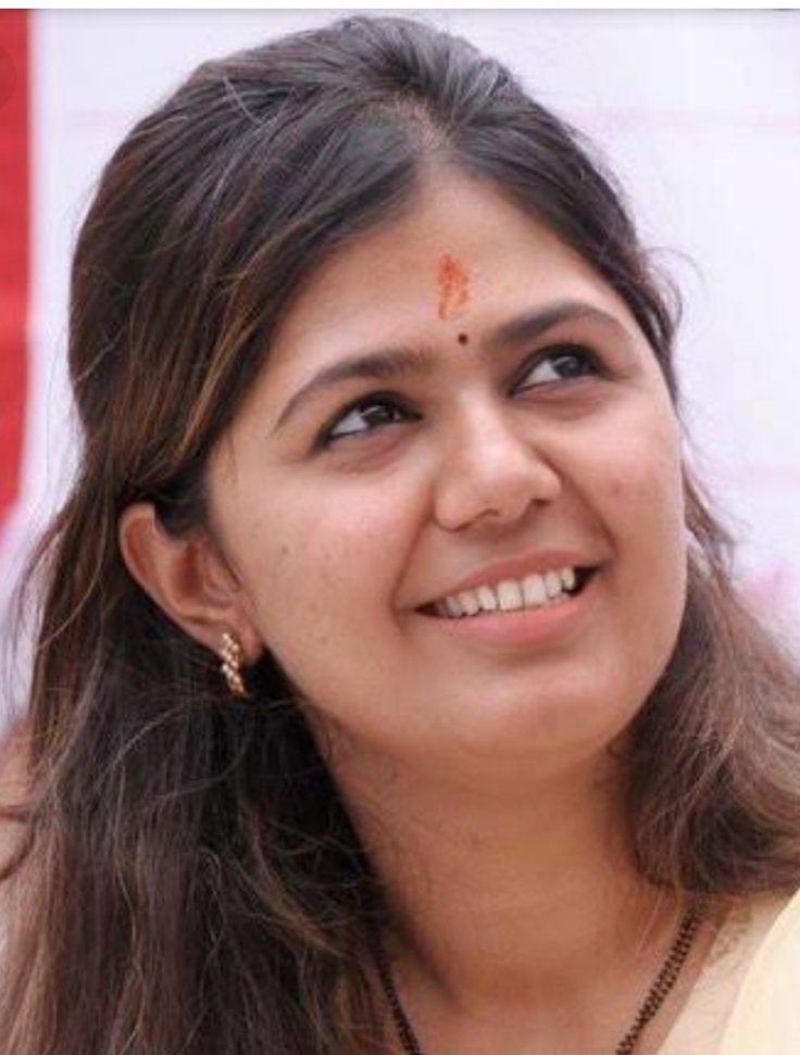 Pankaja Munde makes controversial remarks for Rahul Gandhi.