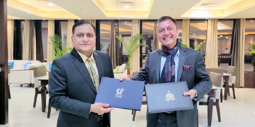 UP POLICE & IIM INDORE SIGNS MOU IN PUBLIC SAFETY & MANAGEMENT.