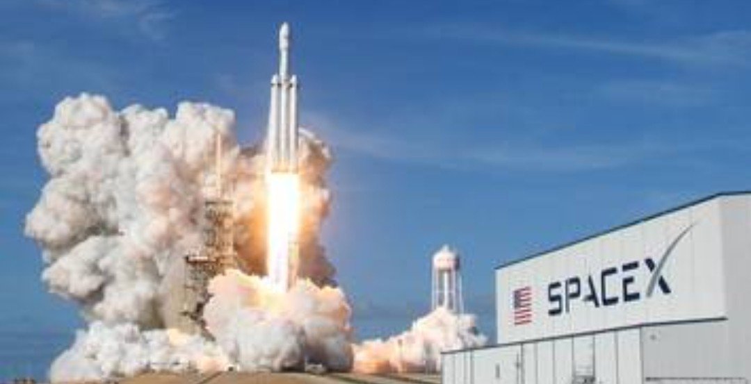 SpaceX launches record spacecraft in cosmic rideshare program.
