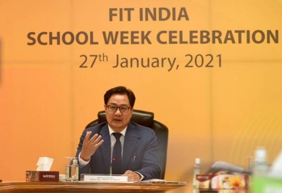 Kiren Rijiju celebrates 2nd edition of Fit India School Week with the students of Kendriya Vidyalaya