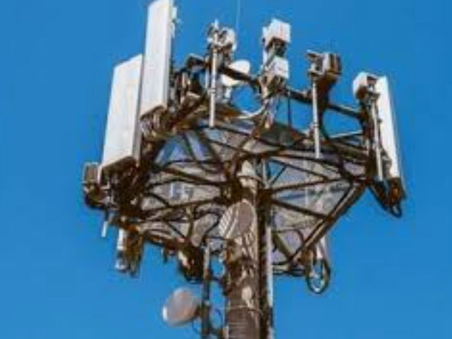 Spectrum Auction: 2021- Bid amount exceeds Rs 77,000 crore on Day 1