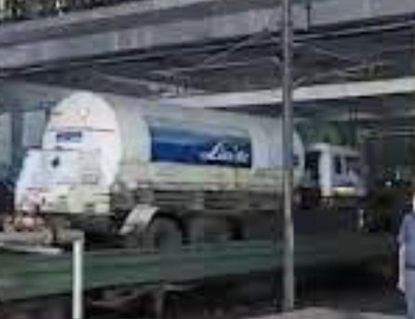 Oxygen Express delivers Oxygen in Maharashtra