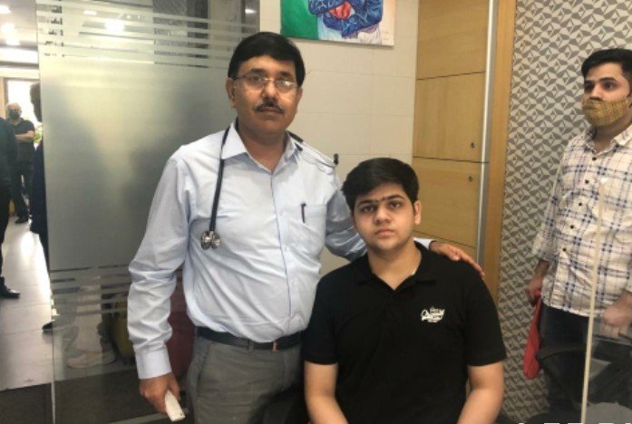 POST COVID HEALTHY 18 YEARS OLD SUFFERS FROM HEART FAILURE