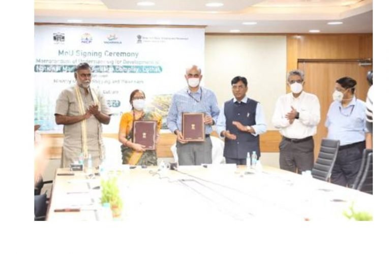 Ministry of Culture and M/o Ports, Shipping and Waterways  sign an MoU for Cooperation in Development of National Maritime Heritage Complex