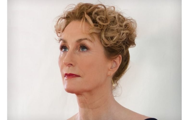 Versatile Hollywood Actress Lisa Bane dies at 65.