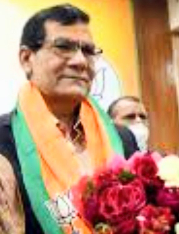 Former IAS Arvind Kumar Sharma appointed BJP Vice President for Uttar Pradesh Unit as the state goes for poll next year.