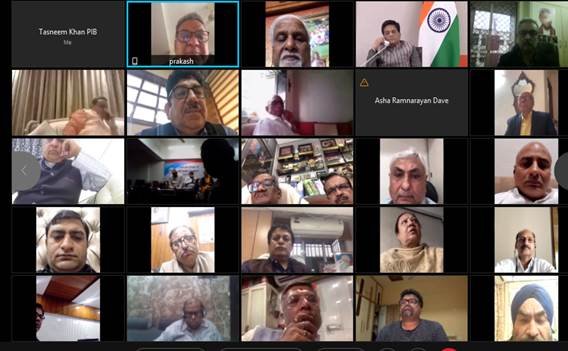 Piyush Goyal thanks the Prime Minister for the decision to defer the increase of GST slab from 5% to 12% for Textiles sector