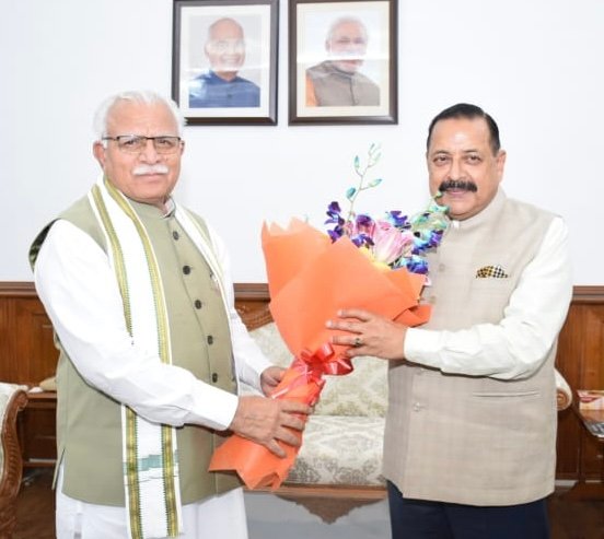 Chief Minister of Haryana Manohar Lal Khattar calls on Union Minister Dr Jitendra Singh , discusses a wide range of State issues related to DoPT