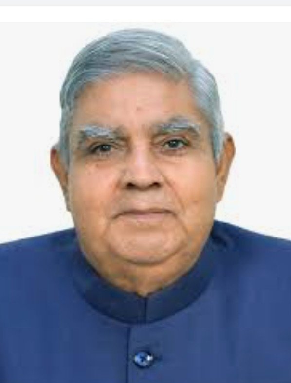 Vice President asks media to be extra careful while reporting about judiciary