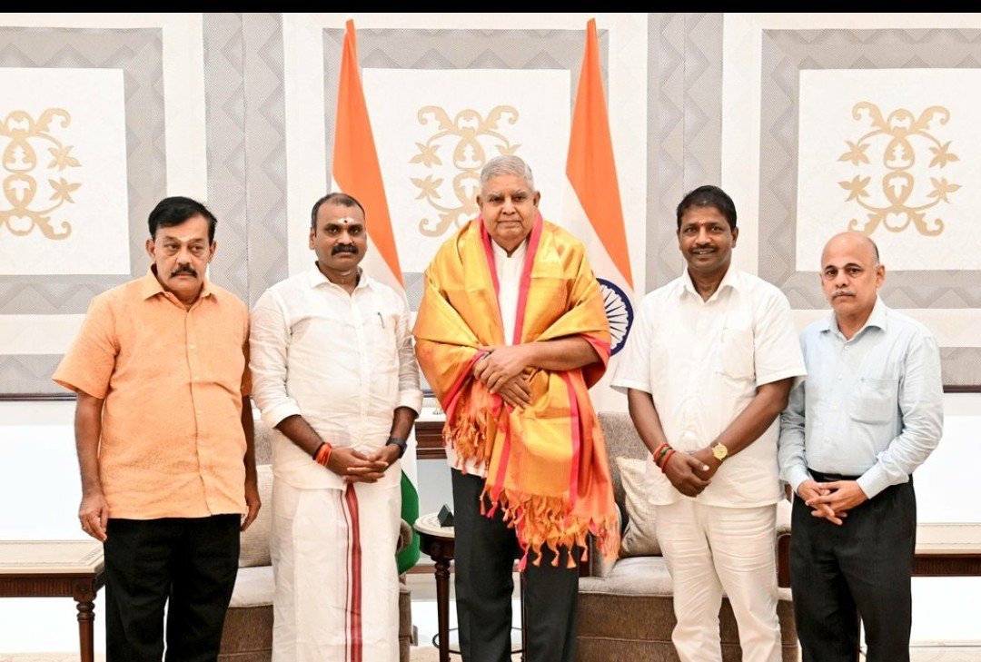 Union Minister of State for Information & Broadcasting and Parliamentary Affairs calls on Vice President of India regarding development and promotion of Tamil language