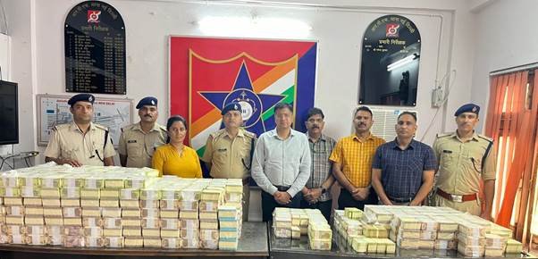 RPF Seizes Gold, Silver, and Cash Worth ₹4.01 Crores in Major Operation at New Delhi Railway Station