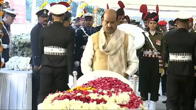 Lok Sabha Speaker pays tribute to former Prime Minister, Dr. Manmohan Singh