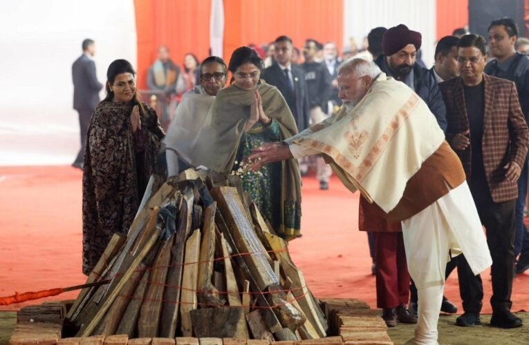 Prime Minister participates in Lohri celebrations in Naraina, Delhi